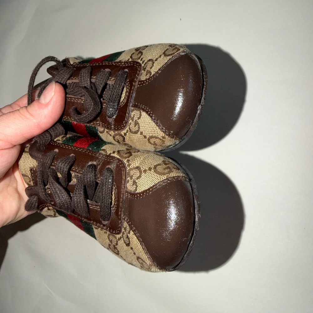 Gucci Kids Brown Sneakers with Green and Red Stripes - Picture 3 of 12